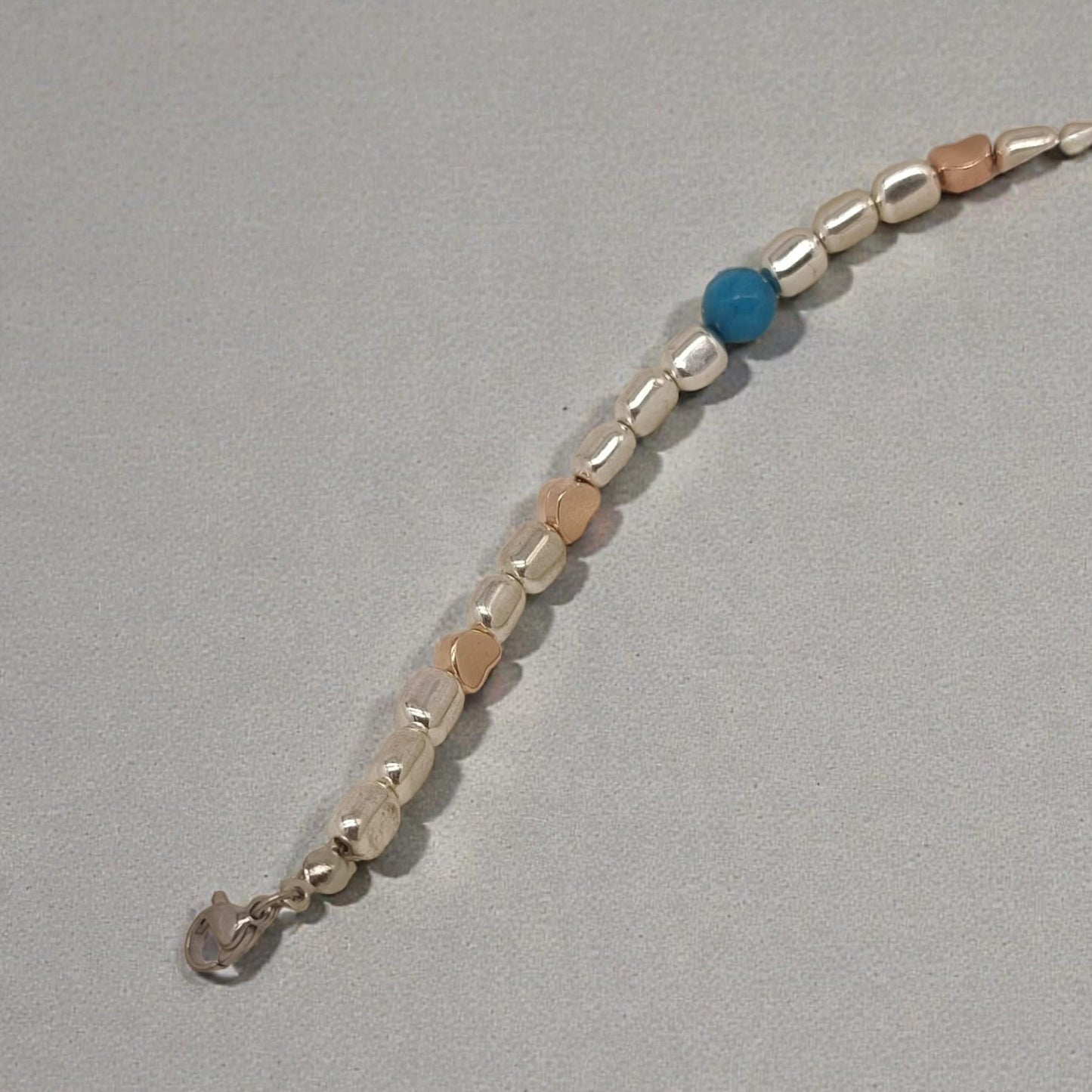 Bracciale pepite, cuori oro rosa e pietra turchese