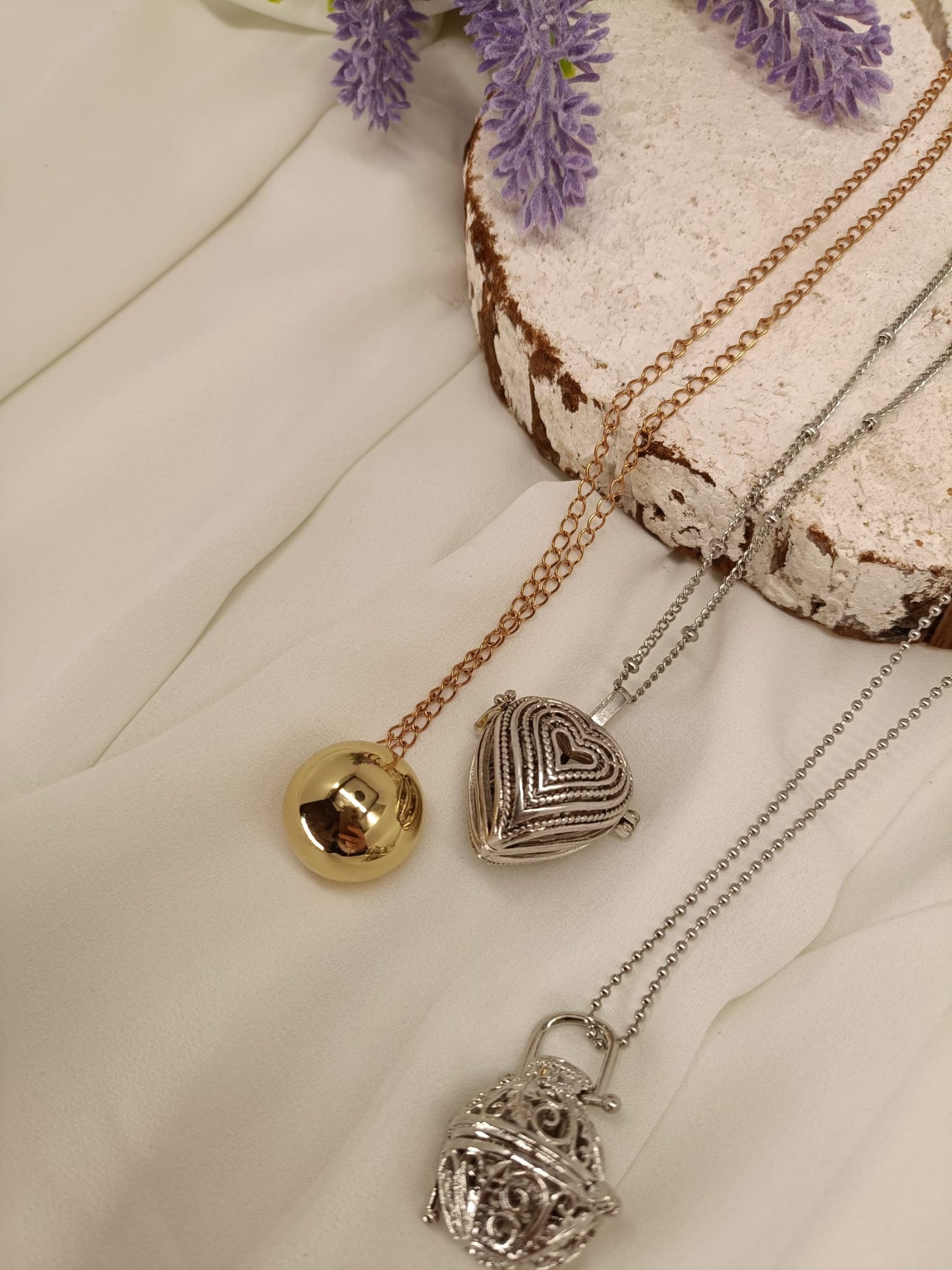 Collana chiama angeli tondo