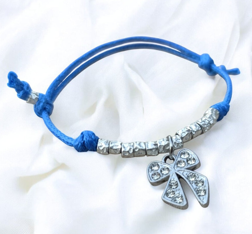 Bracciale cordino, 12 granelli e ciondolo fiocco/senza ciondolo