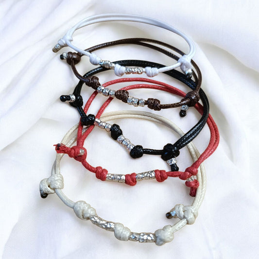 Bracciali bambini cordino colorato e granelli