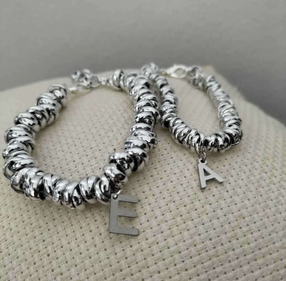 Bracciale nodini con iniziale