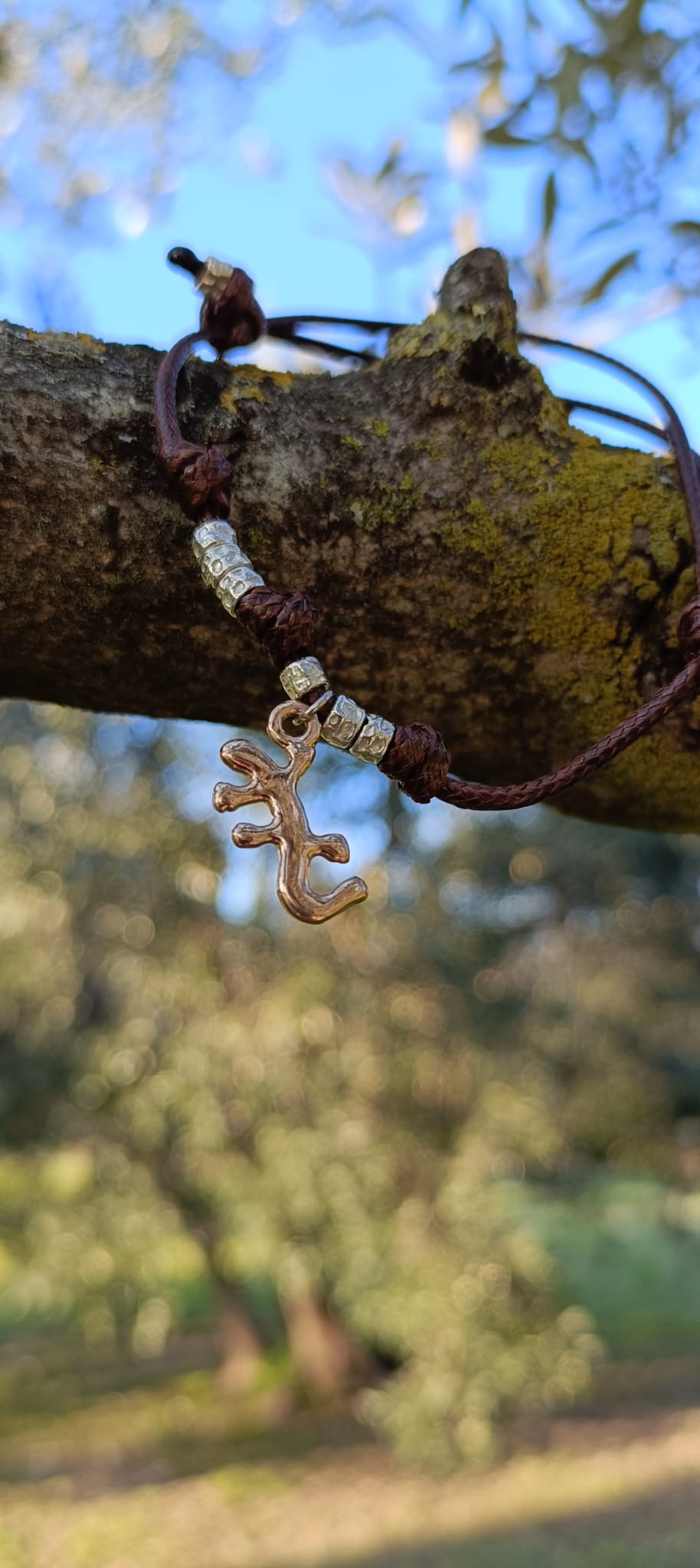 Bracciale cordino 6 granelli e lucertola