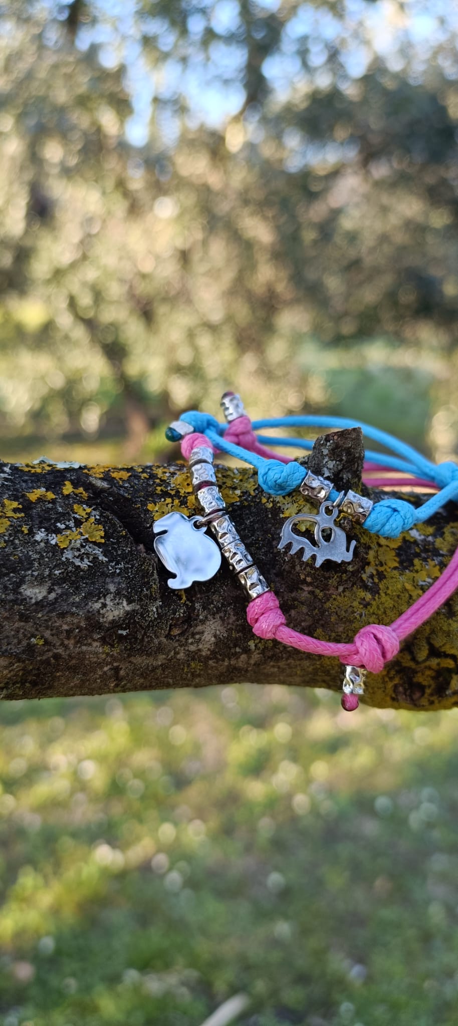 Bracciale cordino granelli e ciondolo dodo