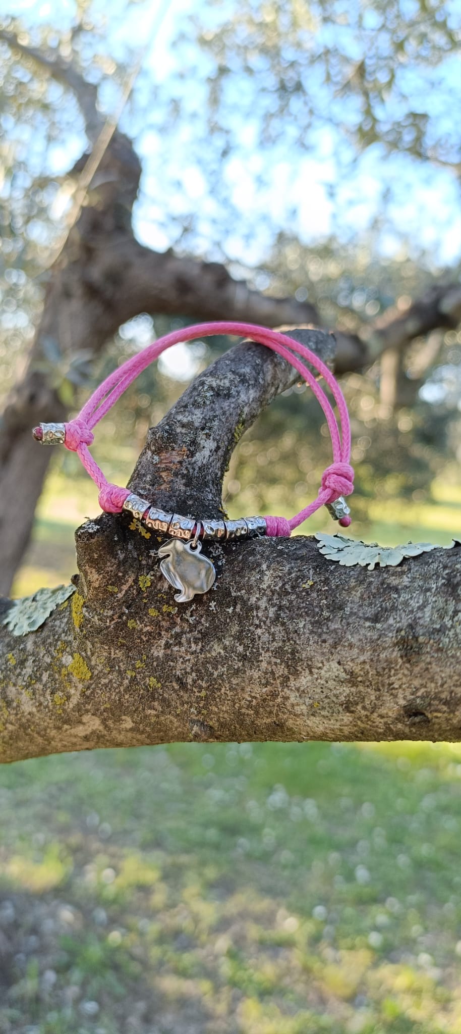 Bracciale cordino granelli e ciondolo dodo