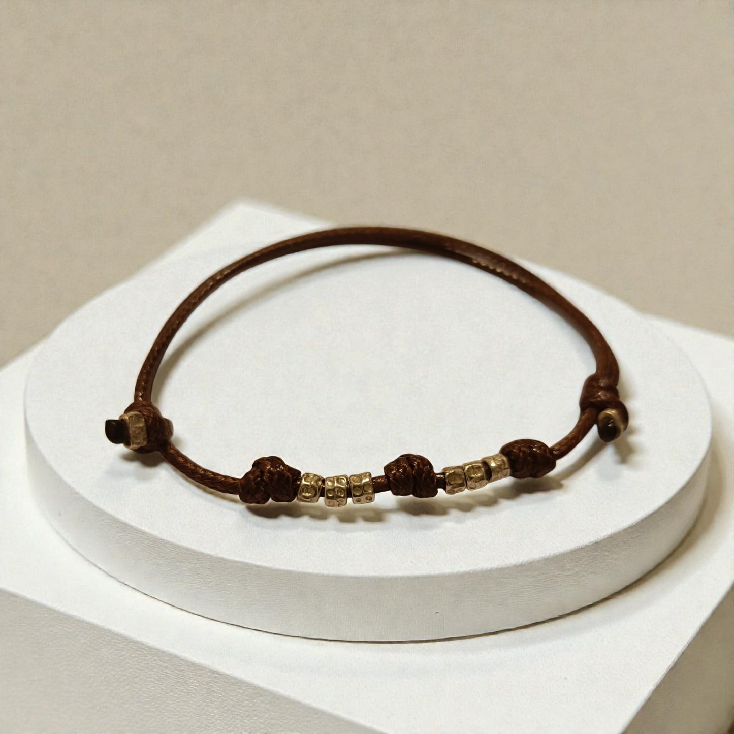 Bracciale cordino, 6 granelli argento 925