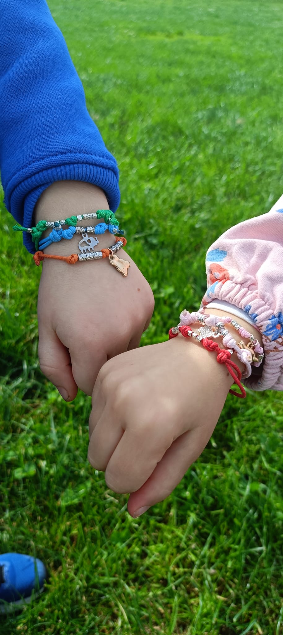 Bracciale cordino colorato e ciondolo elefantino