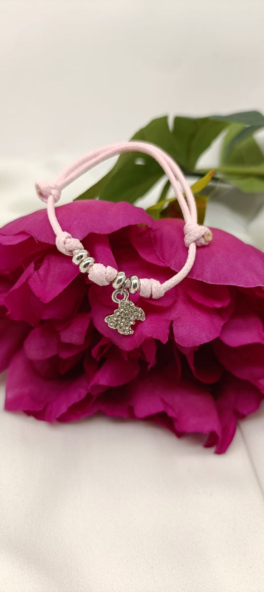 Bracciale cordino colorato, rondelle e ciondolo farfalla