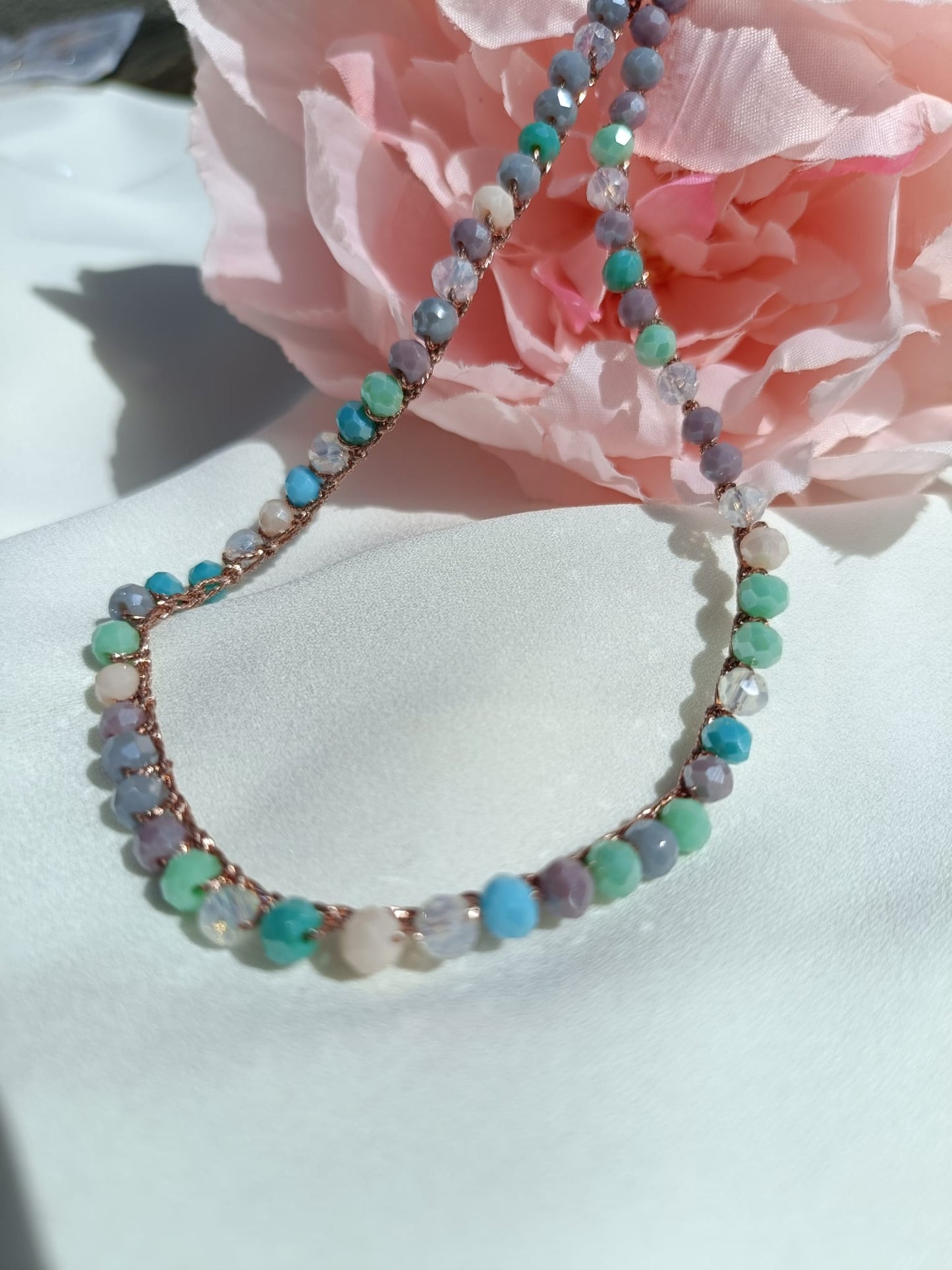 Collana cristalli verde grigio