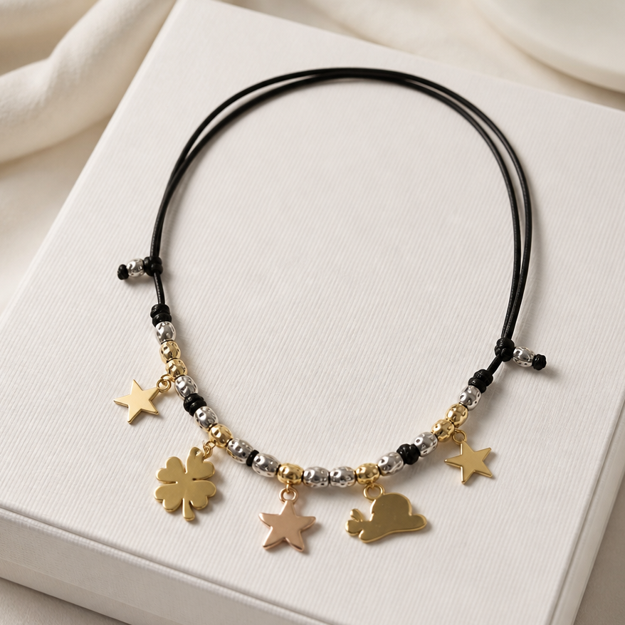 Collana cordino colorato e 18 granelli martellati
